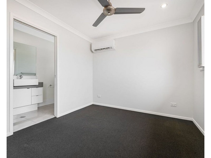 1/17 Birchgrove Crescent, Kallangur QLD 4503