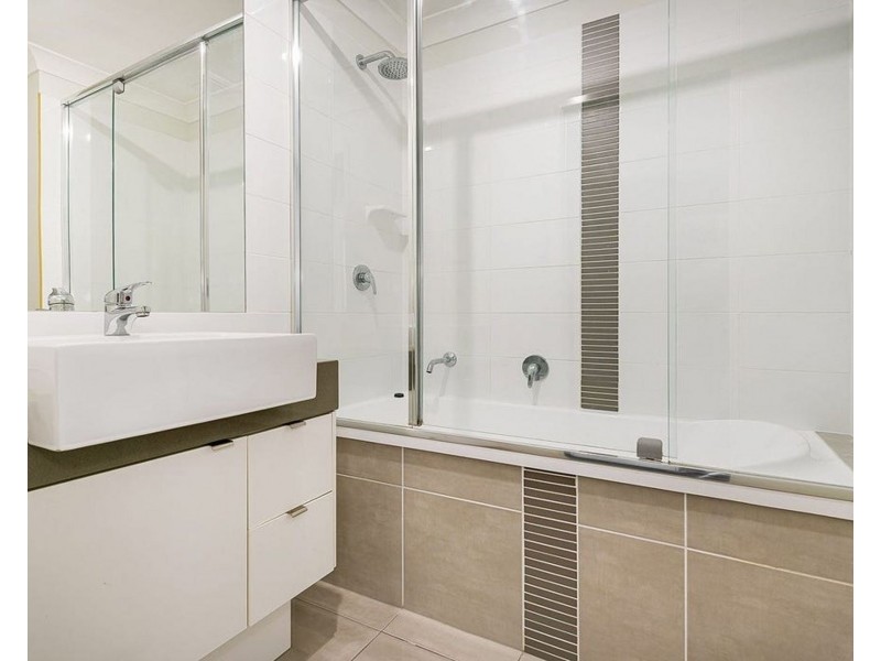 1/17 Birchgrove Crescent, Kallangur QLD 4503