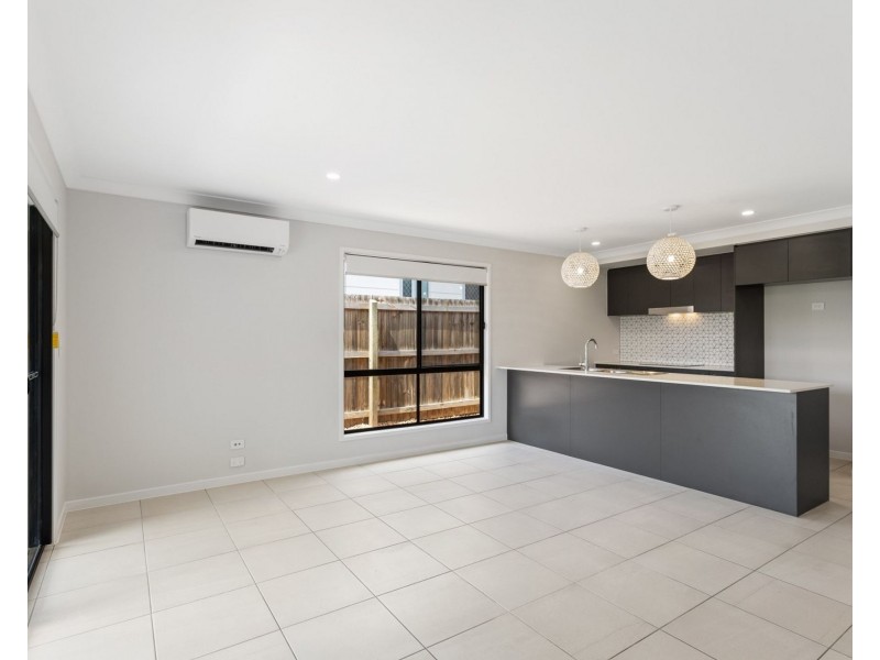 1/27 Neale Road, Morayfield QLD 4506