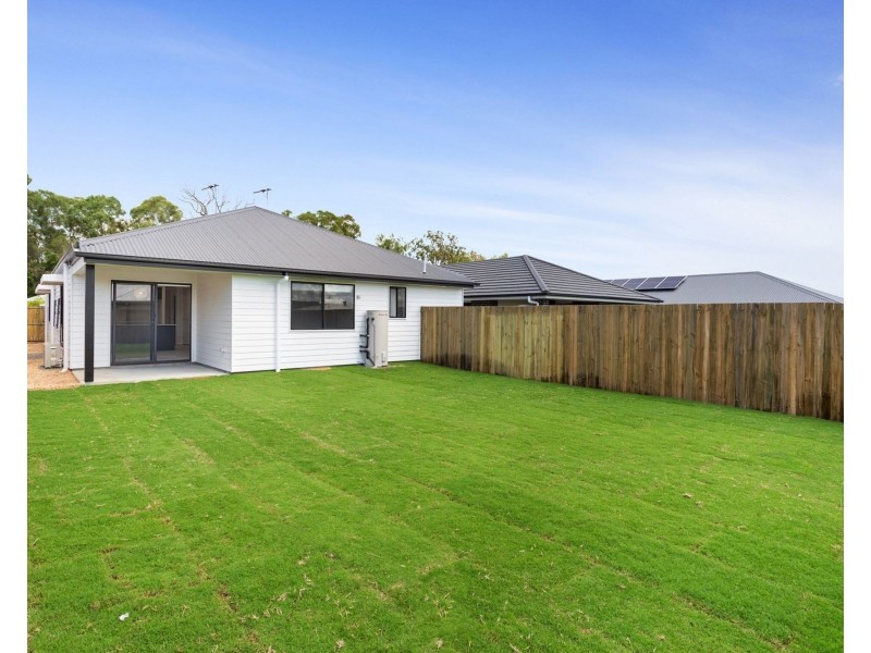 1/27 Neale Road, Morayfield QLD 4506
