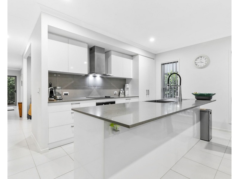 32 Callisia Crescent, Banksia Beach QLD 4507