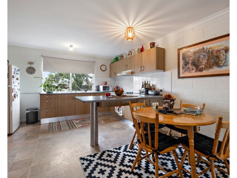 3/6 Railway Parade, Caboolture QLD 4510