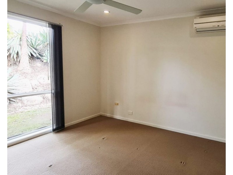 4 Wyara Court, Petrie QLD 4502