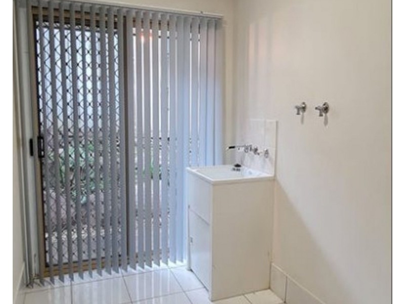 4 Wyara Court, Petrie QLD 4502
