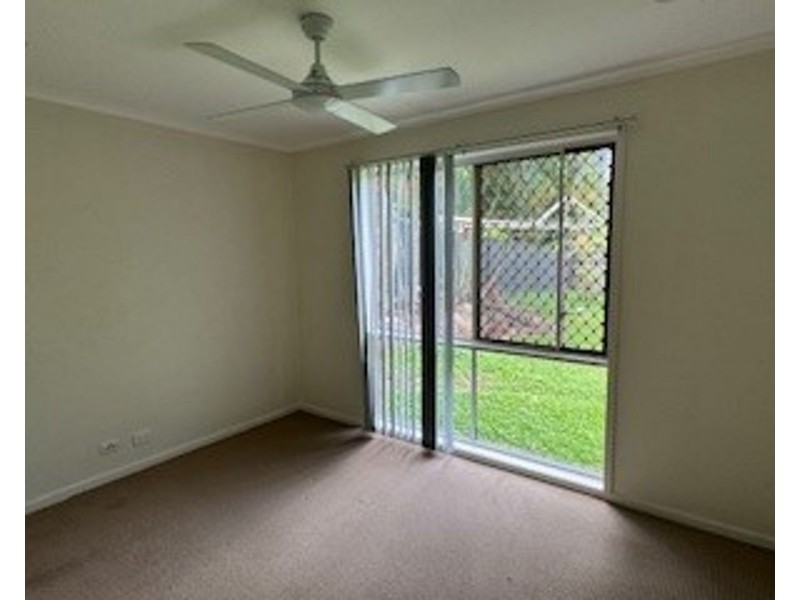 4 Wyara Court, Petrie QLD 4502