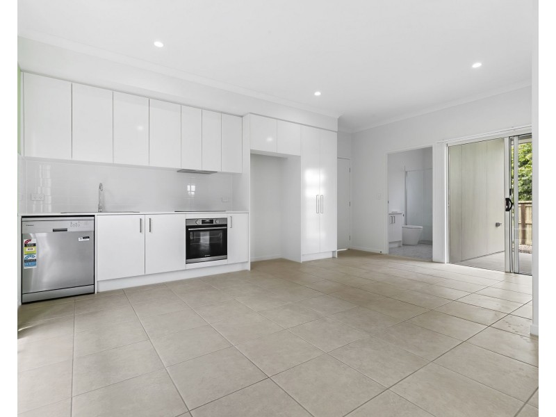 2/7 Neale Road, Morayfield QLD 4506