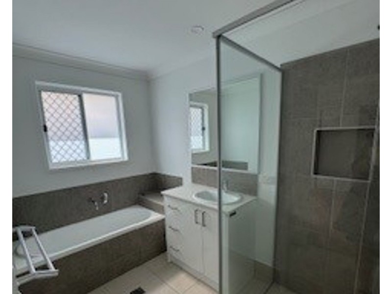 50 Regatta Court, Burpengary QLD 4505
