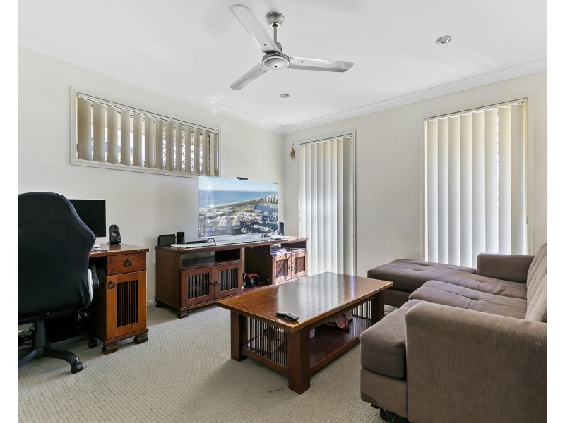 19 Outlook Court, Kallangur QLD 4503