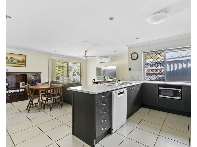 19 Outlook Court, Kallangur QLD 4503