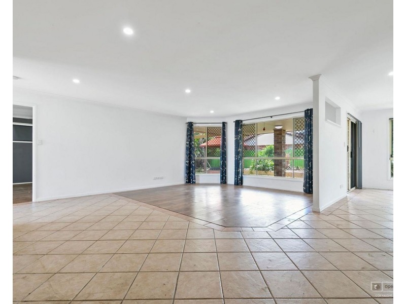 15 Garden Terrace, Kallangur QLD 4503