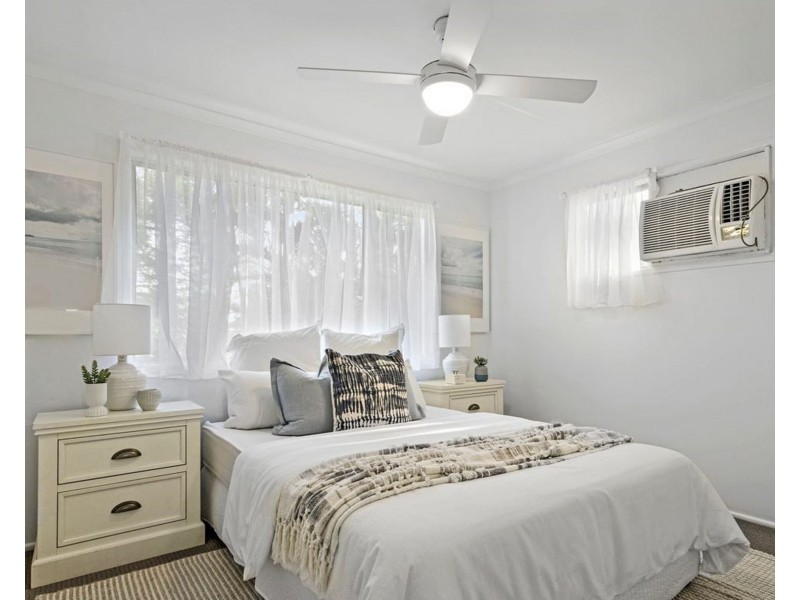 27 Seymour St, Deception Bay QLD 4508