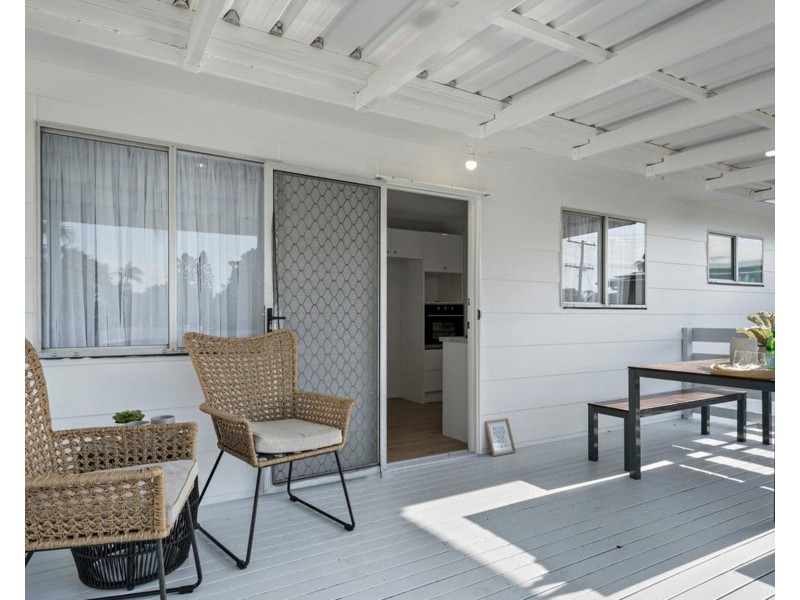 27 Seymour St, Deception Bay QLD 4508