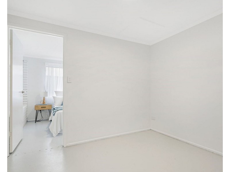 27 Seymour St, Deception Bay QLD 4508