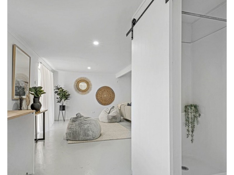 27 Seymour St, Deception Bay QLD 4508