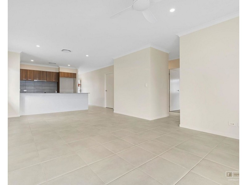 16 Freshwater Street, Morayfield QLD 4506