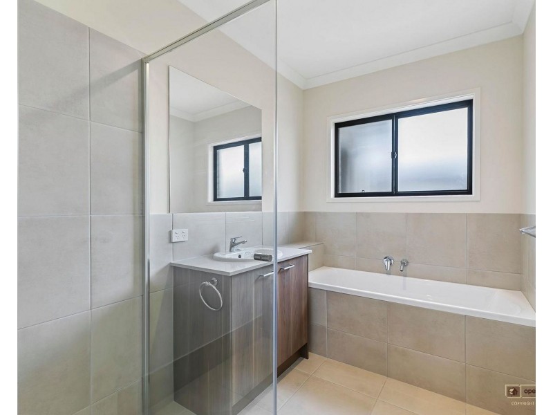 16 Freshwater Street, Morayfield QLD 4506