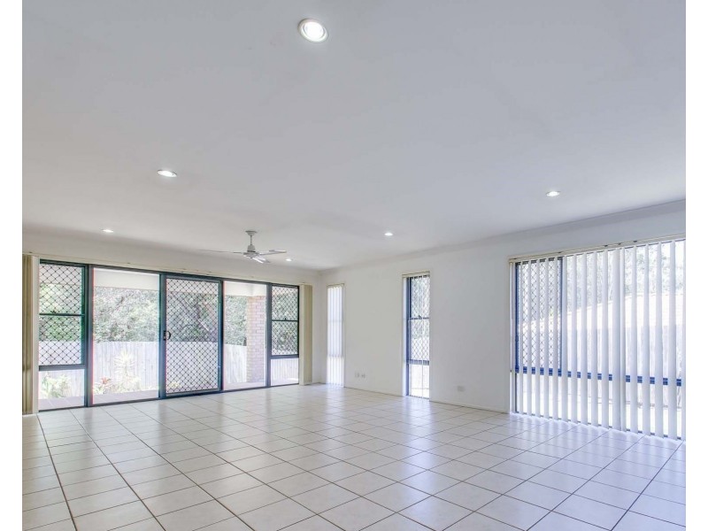 55 Allison Drive, Kallangur QLD 4503