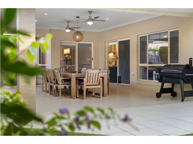 12 Lookout Place, Narangba QLD 4504