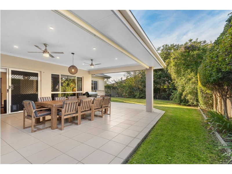 12 Lookout Place, Narangba QLD 4504