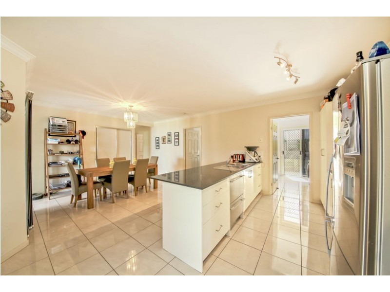 4 Huron Place, Narangba QLD 4504