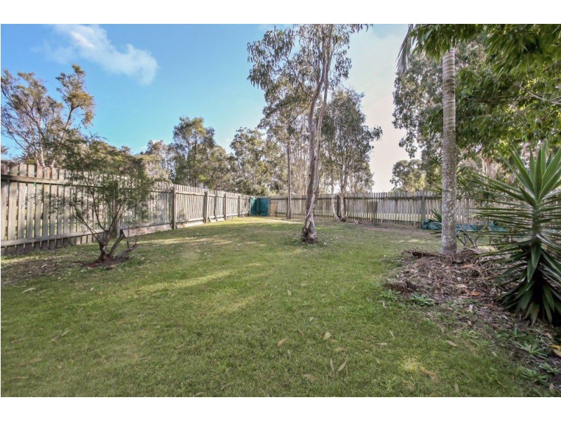 4 Farrer Court, Morayfield QLD 4506