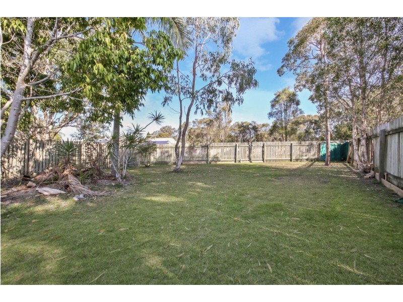 4 Farrer Court, Morayfield QLD 4506