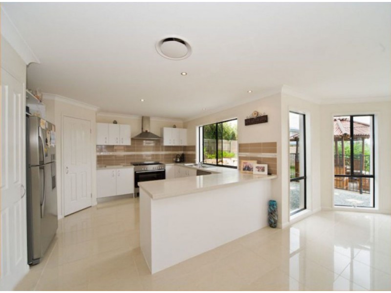 11 Denis Street, Murrumba Downs QLD 4503