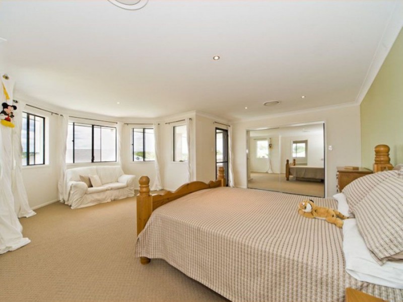 11 Denis Street, Murrumba Downs QLD 4503