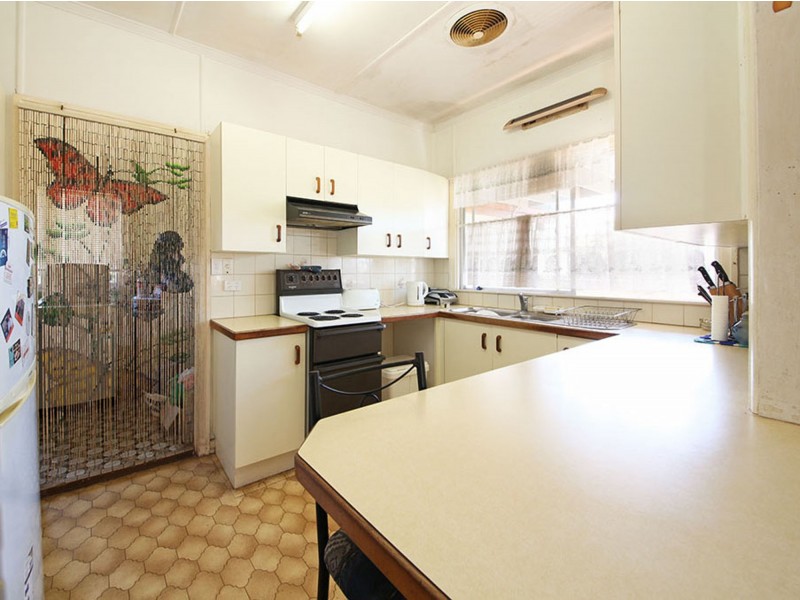 41 Queen Street, Scarborough QLD 4020