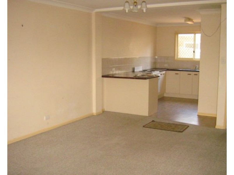 3/16 Hayes St, Caboolture QLD 4510