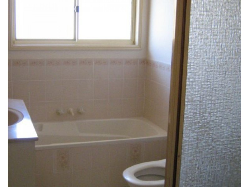 3/16 Hayes St, Caboolture QLD 4510