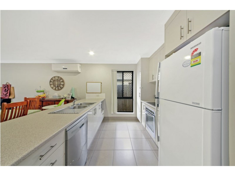 4 Moonie Crescent, North Lakes QLD 4509