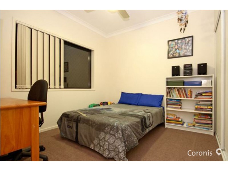 8 Rawlins Crescent, North Lakes QLD 4509