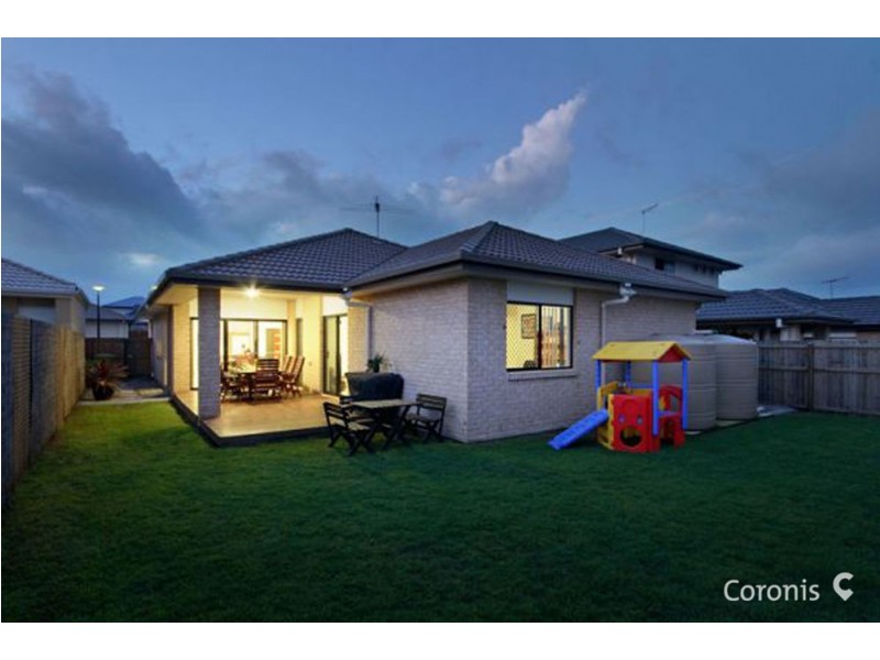 8 Rawlins Crescent, North Lakes QLD 4509