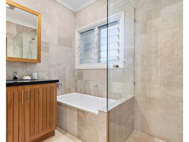 17 Beaconsfield Street, Margate QLD 4019