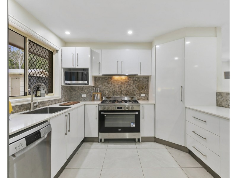 71 Firetail Court, Morayfield QLD 4506