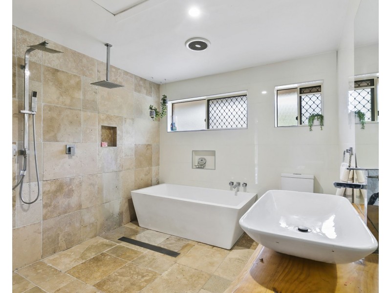 71 Firetail Court, Morayfield QLD 4506