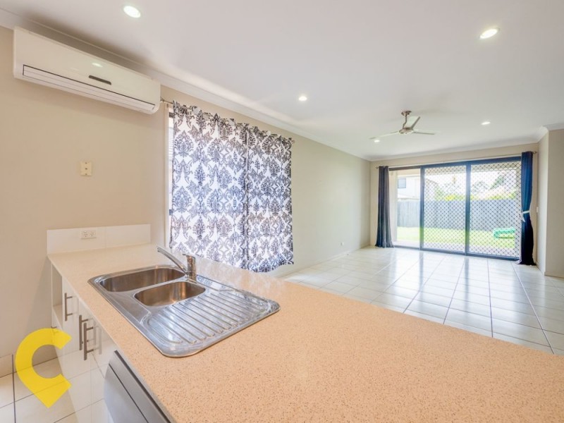 5 Friars Crescent, North Lakes QLD 4509