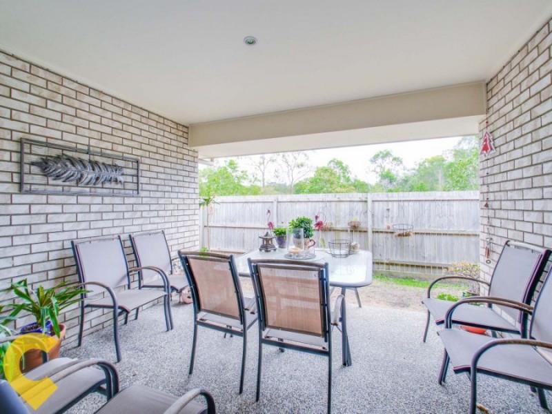 31 Burns Parade, Kallangur QLD 4503