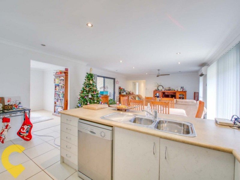 31 Burns Parade, Kallangur QLD 4503