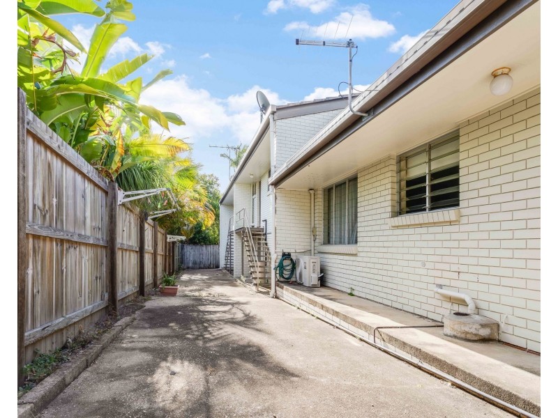 3/4 Melinda Court, Margate QLD 4019