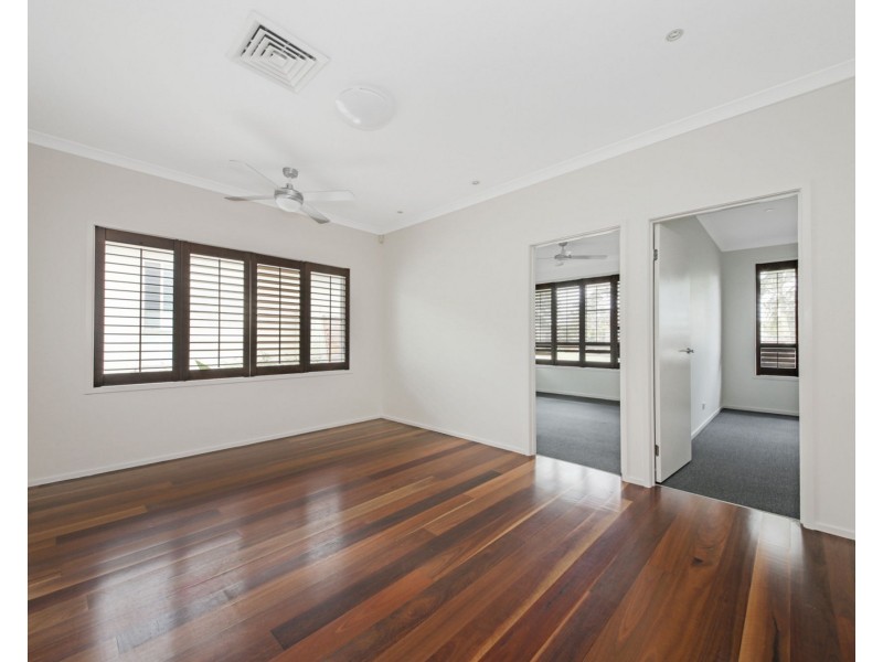 6 Satinay Parade, North Lakes QLD 4509