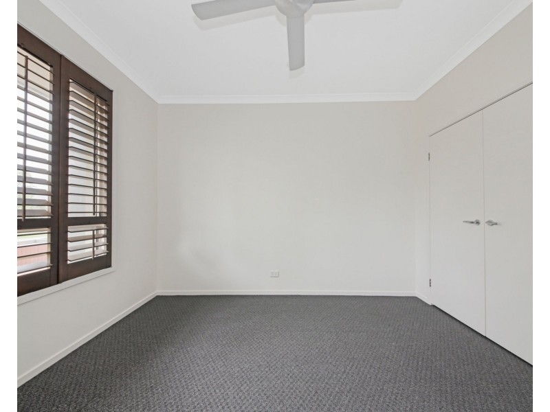 6 Satinay Parade, North Lakes QLD 4509