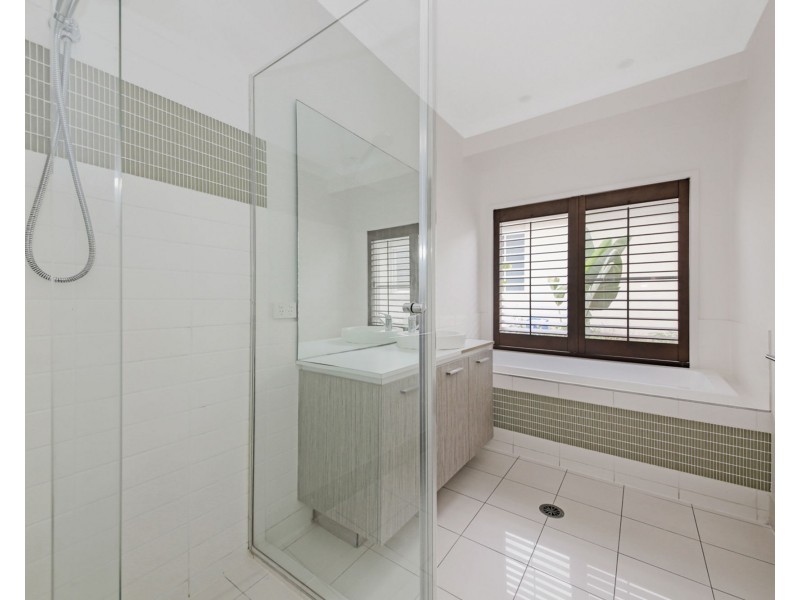 6 Satinay Parade, North Lakes QLD 4509
