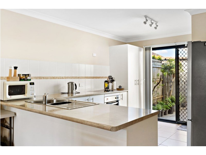 5/5-7 Bramble Street, Woody Point QLD 4019