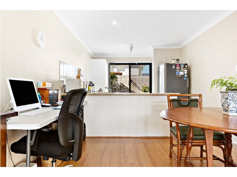 5/5-7 Bramble Street, Woody Point QLD 4019