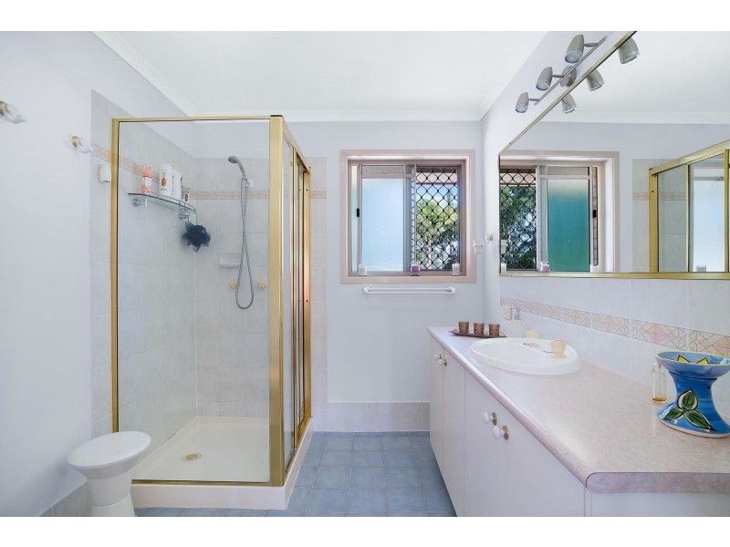 2 Alex Avenue, Ningi QLD 4511