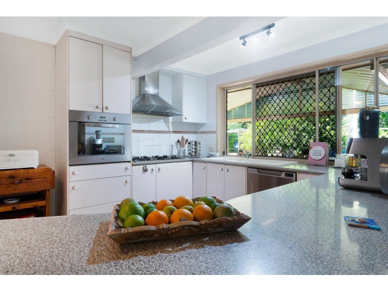 2 Alex Avenue, Ningi QLD 4511