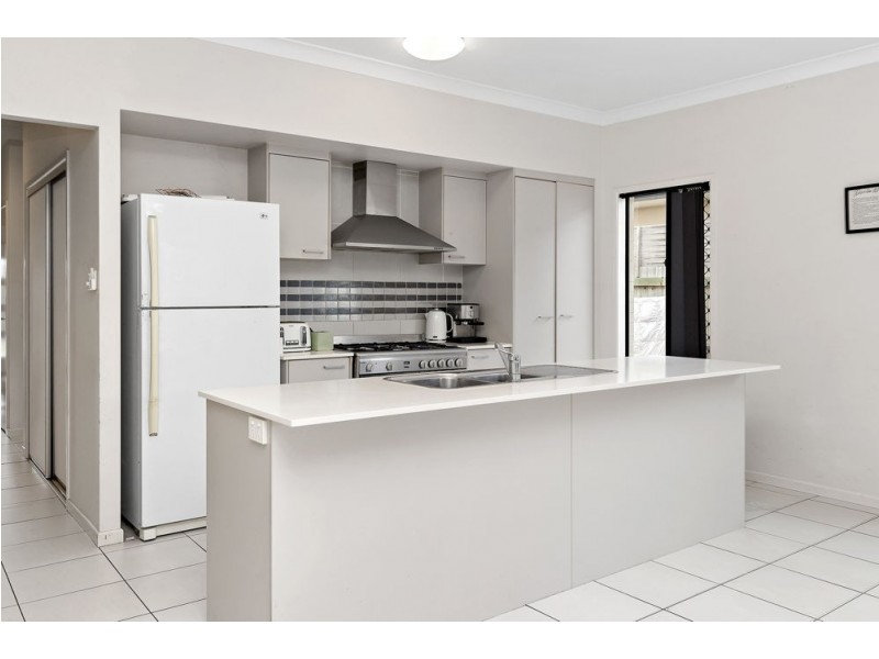 9 Garcia Parade, North Lakes QLD 4509