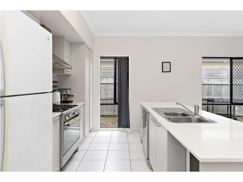 9 Garcia Parade, North Lakes QLD 4509